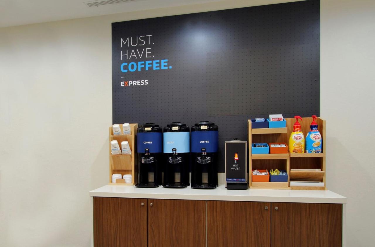 Holiday Inn Express & Suites Sioux City-South By Ihg Εξωτερικό φωτογραφία