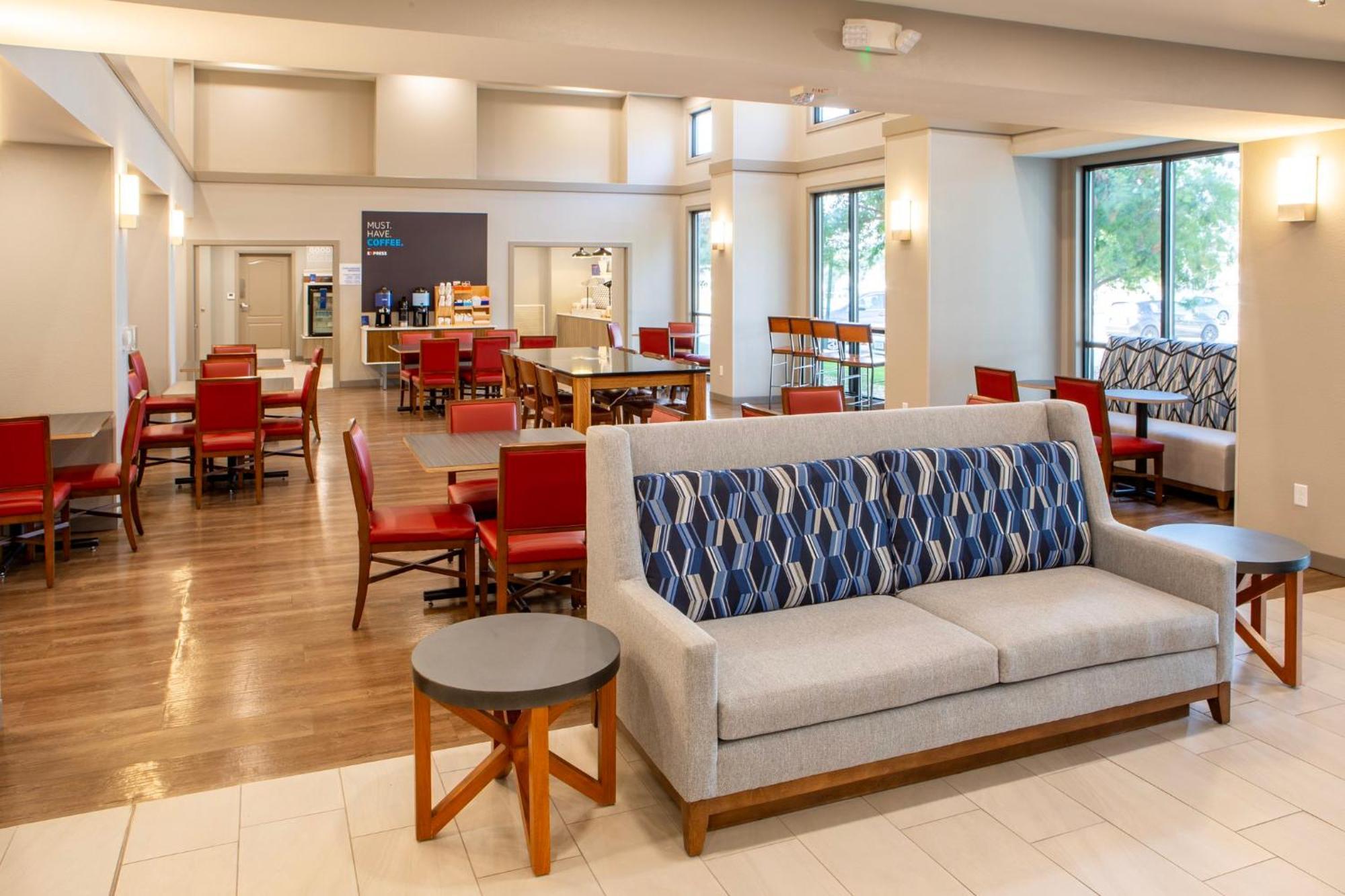 Holiday Inn Express & Suites Sioux City-South By Ihg Εξωτερικό φωτογραφία
